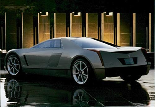 Реколта снимка концепцията Cadillac Cien 2002 година на издаване