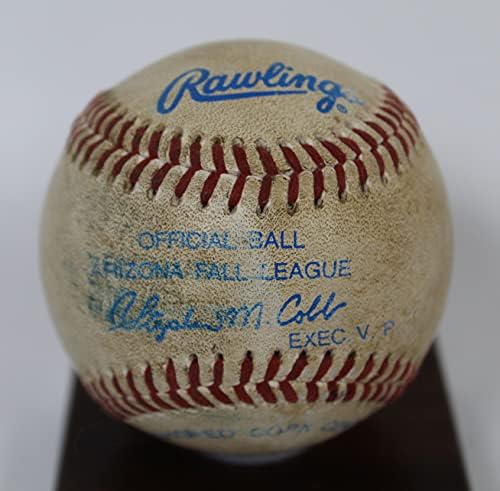 В играта с автограф от Джей Ди Дрю, Използвани Съответните холограми Официалната Бейзболна Есента лига Аризона -